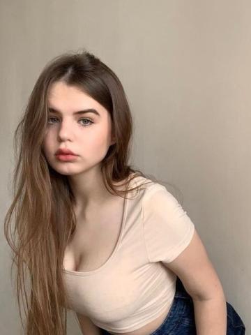 Моника